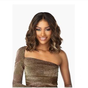 Sensational Butta unit 8 synthetic wig